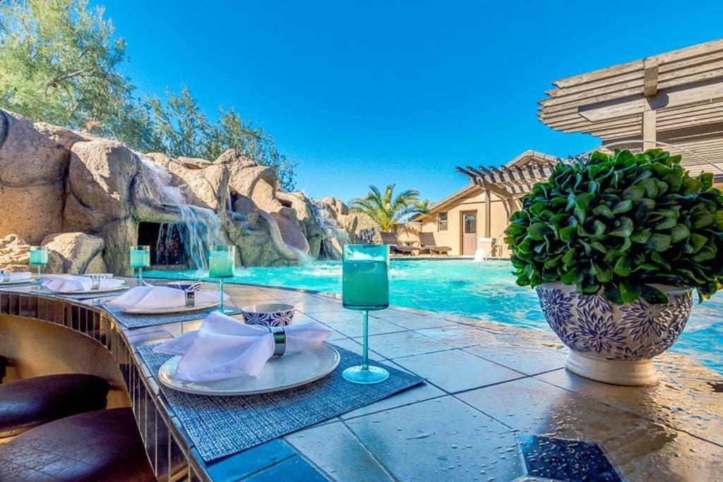 Pousada Estate Style Oasis 6bdrm, 5.5 Bath Heated Pool With Misters Scottsdale